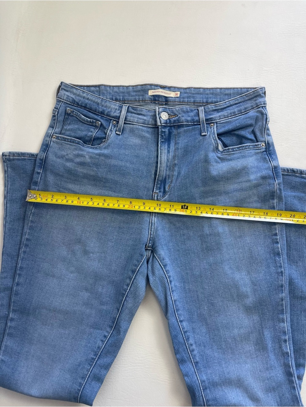 Levi’s 725 High Rise Bootcut Jeans Light Wash Stretch Women’s W32 L32 - Picture 10 of 14